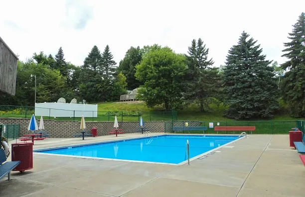 Cedar Knolls main photo