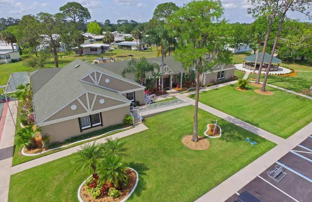 Pickwick Village main photo